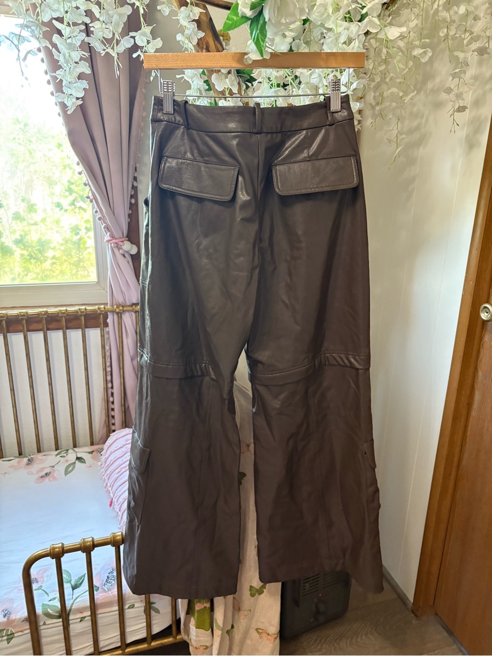 Amanda Uprichard Cocoa Faux Leather Wide-Leg Cargo Pants - Picture 9 of 10
